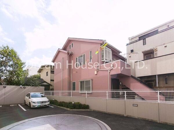 日当りの良い南向き 文京区春日2丁目のハイグレードな注文住宅仕様の貸家