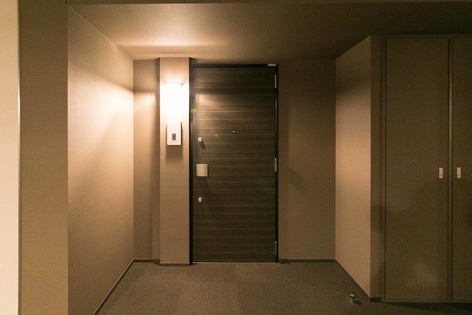 クレヴィア文京白山の玄関ドアはピッキング防止機能付きサムターン採用しています。